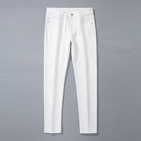 ブランドジーンズ背面デザイン